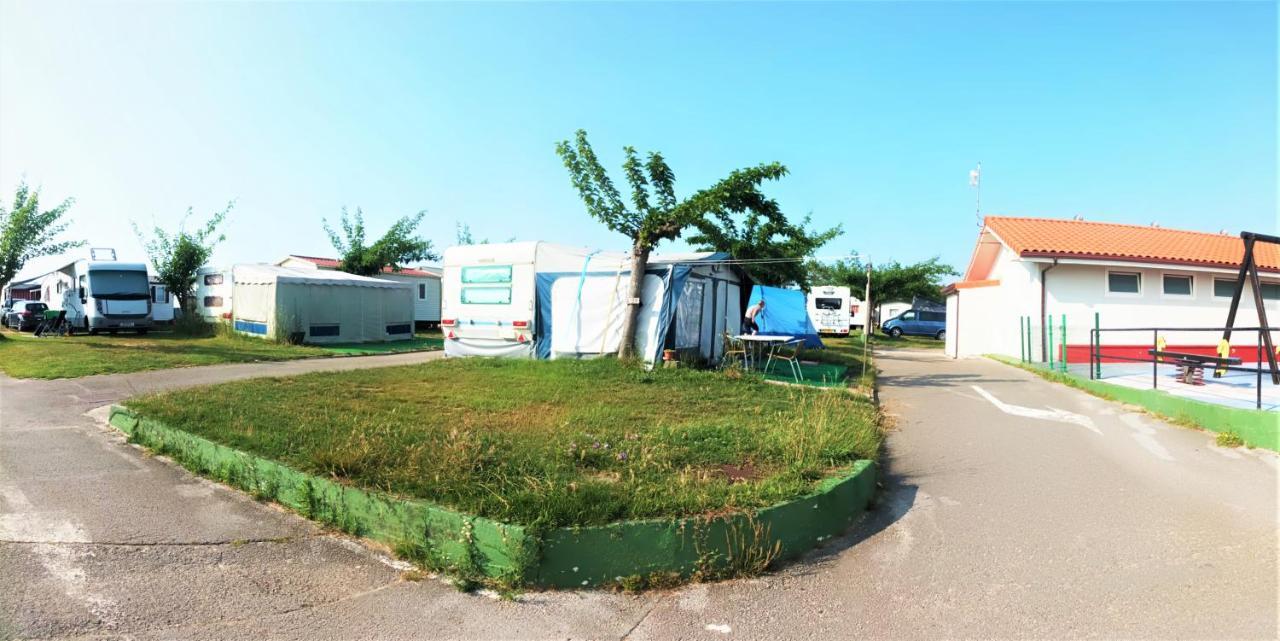 Camping Derby Лоредо Экстерьер фото